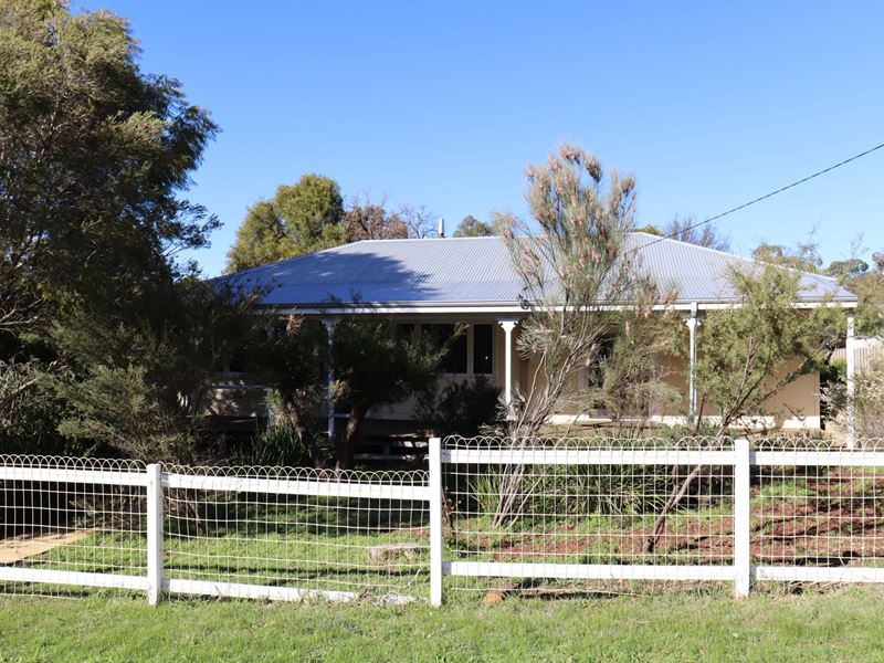 1250 Cook Street, Mount Helena