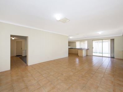 14 Baltimore Gardens, Port Kennedy WA 6172