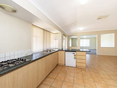 14 Baltimore Gardens, Port Kennedy WA 6172