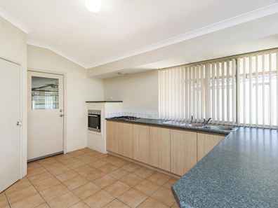 14 Baltimore Gardens, Port Kennedy WA 6172
