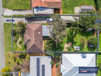 6 Russell Road, Greenmount WA 6056