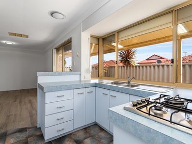 1/27 Kimbara Street, Nollamara WA 6061