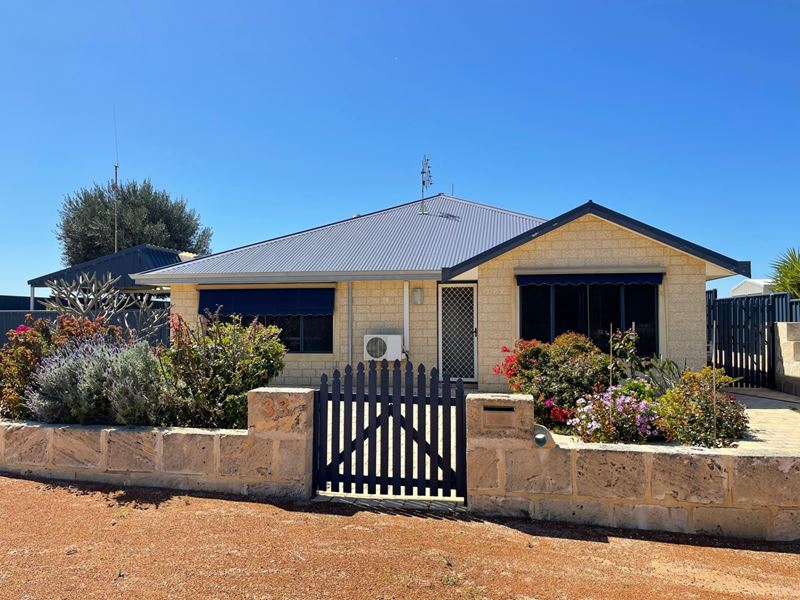 33 Premier Circle, Dongara WA 6525