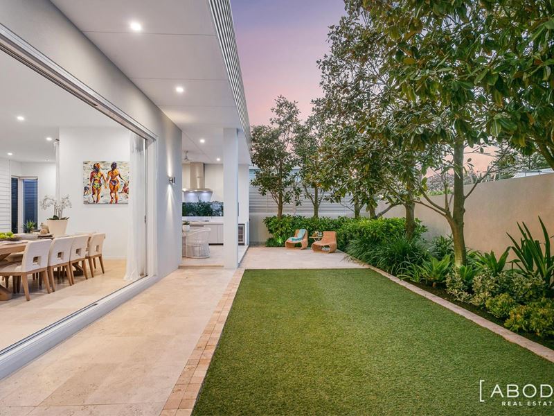 19 Chamberlain Street, Cottesloe