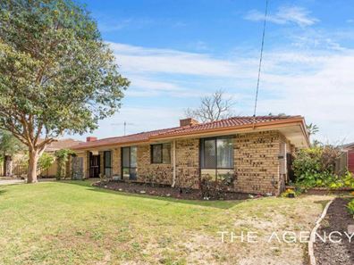 30 Seville Drive, Seville Grove WA 6112