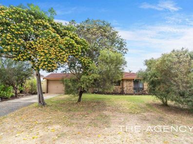 30 Seville Drive, Seville Grove WA 6112