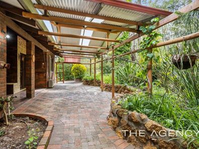 1695 Martin Road, Mundaring WA 6073