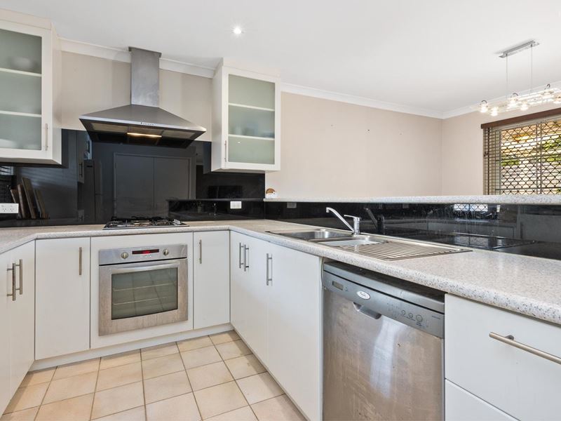 2/24 Raymond Street, Yokine