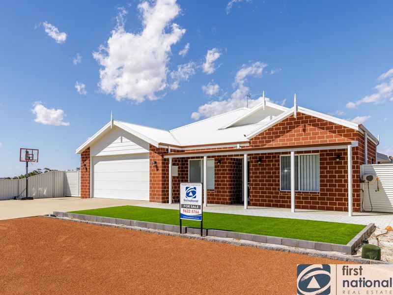 16 Putting Rise, Northam