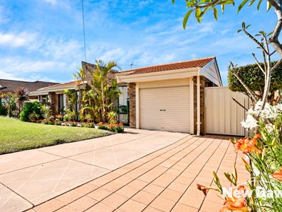 13 Deschamp Road, Noranda WA 6062