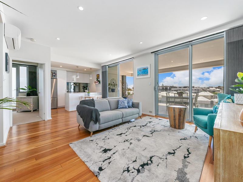 19/13 O'Connor Close, North Coogee