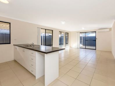 6 Coolabah Way, Baldivis WA 6171