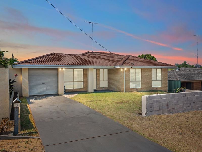 7 Littlefair Drive, Withers WA 6230