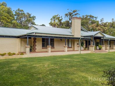 13 Raywood Road, Bouvard WA 6211