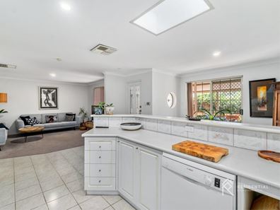1/30 Thrall Street, Innaloo WA 6018