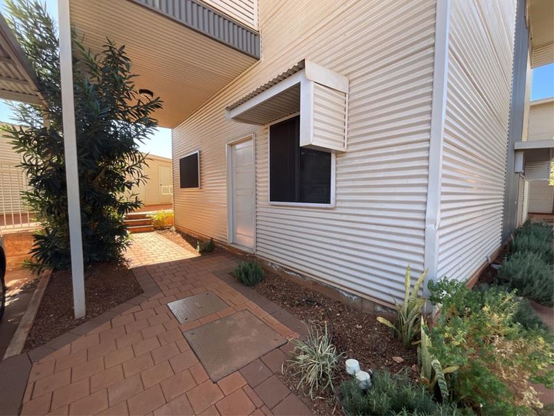 1/6 Arika Place, Newman