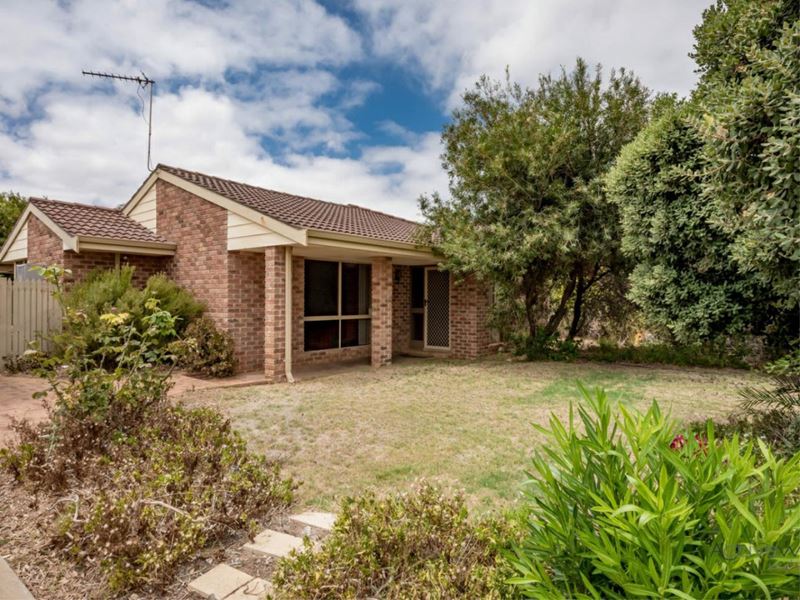 5 Seacrest Street, Tarcoola Beach WA 6530