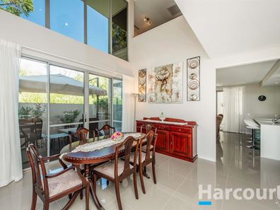 84 Whimbrel Crescent, Coodanup WA 6210