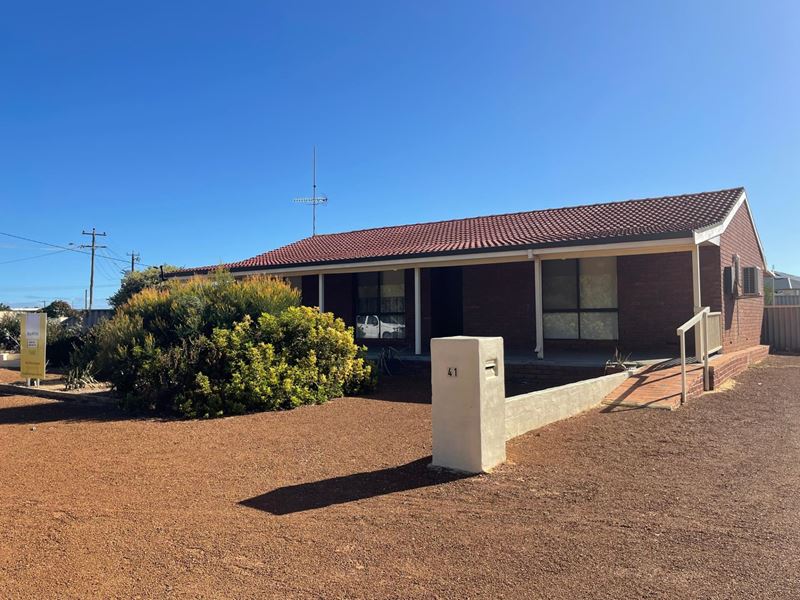 41 Flanagan Way, Dongara WA 6525