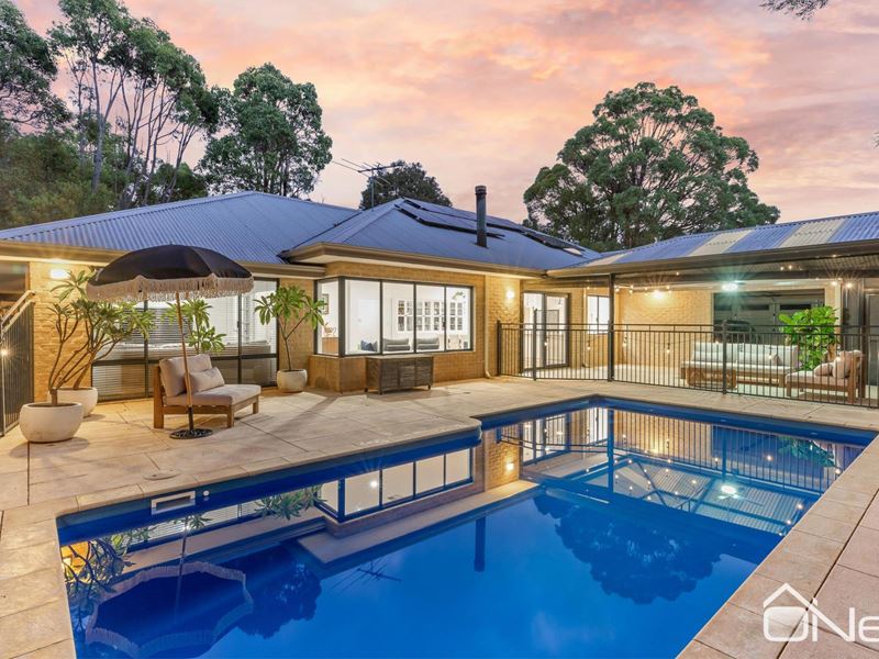 10 Henty Lookout, Roleystone