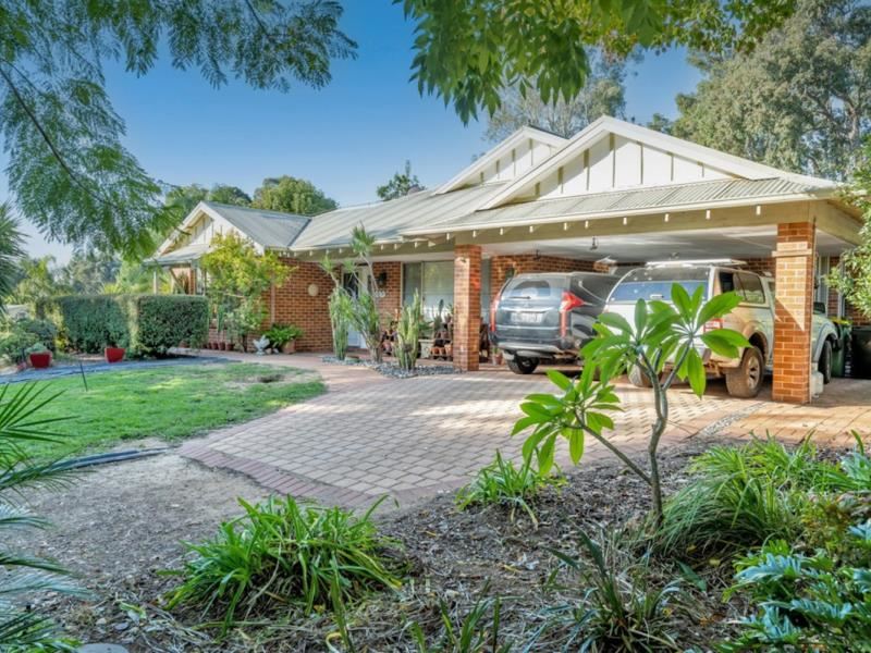 4 Laslett Circle, Mundaring