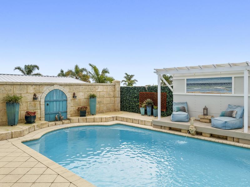 9 Dryandra Place, Halls Head