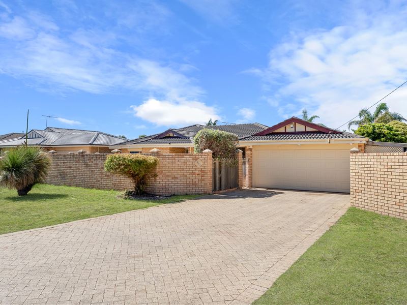 648 Safety Bay Rd, Waikiki