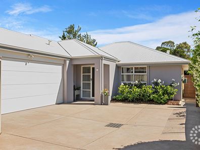 2B Farrell Street, Hilton WA 6163