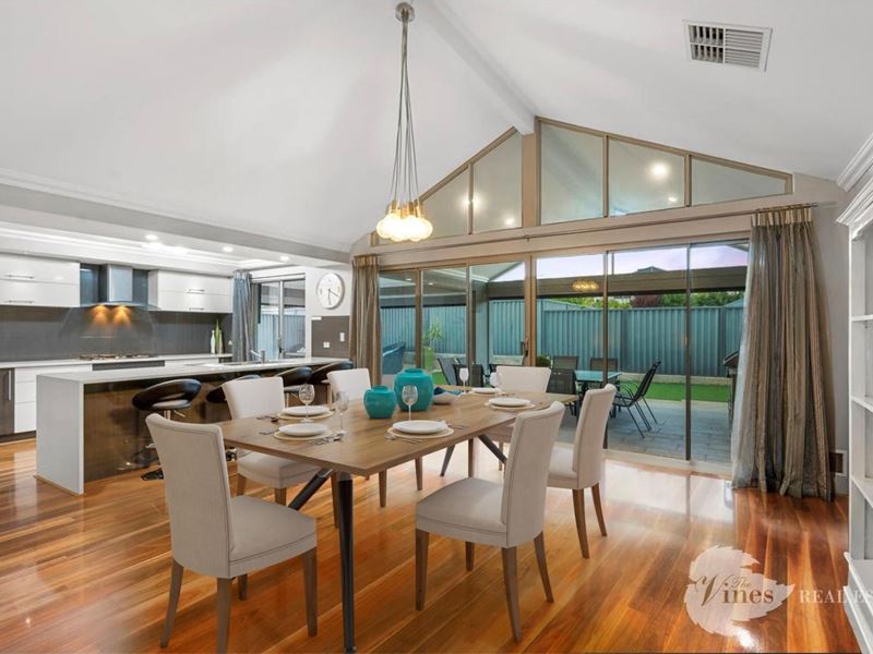 9 Traviata Crescent, The Vines