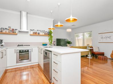 66 Kesiya Turn, Aubin Grove WA 6164