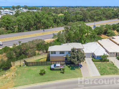 50 Leisure Way, Halls Head WA 6210