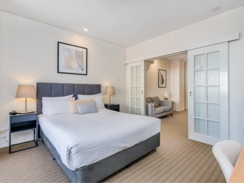 105/12 Victoria Avenue, Perth