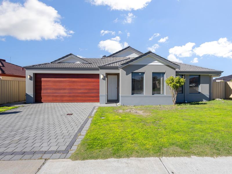 8 Hay Lane, Canning Vale WA 6155