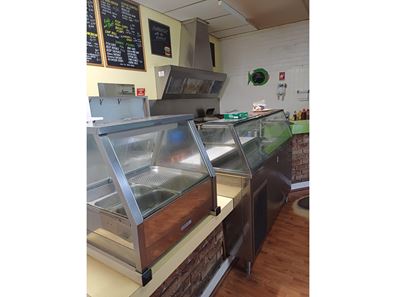 Food/Hospitality - Thriving 6 Day Trading Lunch Bar For Sale