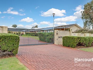 2/11 Westbrook Way, Girrawheen WA 6064