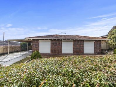 8 Hacking Place, Padbury WA 6025