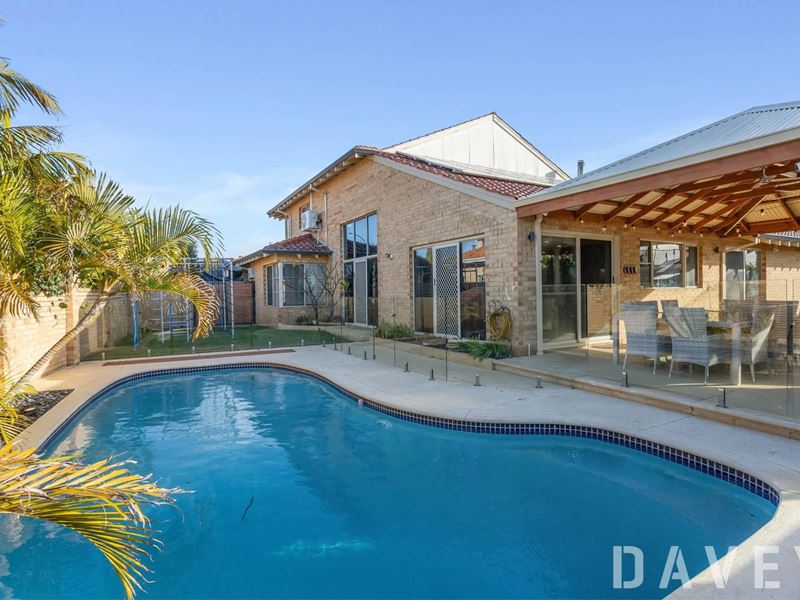 9 Channar Rise, Duncraig