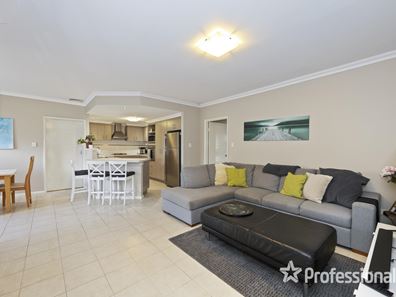 12A Medhurst Crescent, Nollamara WA 6061