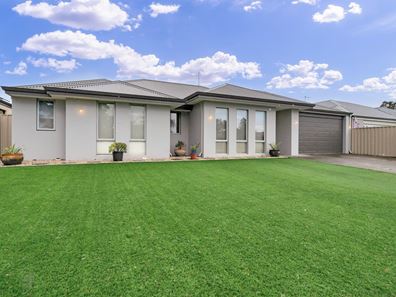 49 River  Avenue, Maddington WA 6109