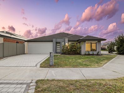 17 Fernleaf Loop, Piara Waters WA 6112