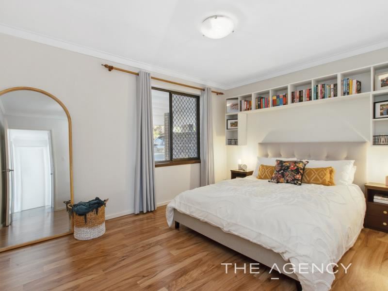 2/11 Kinsella Street, Joondanna
