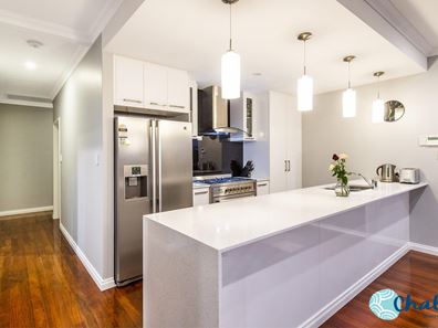 84 Bottlenose Circuit, Waikiki WA 6169