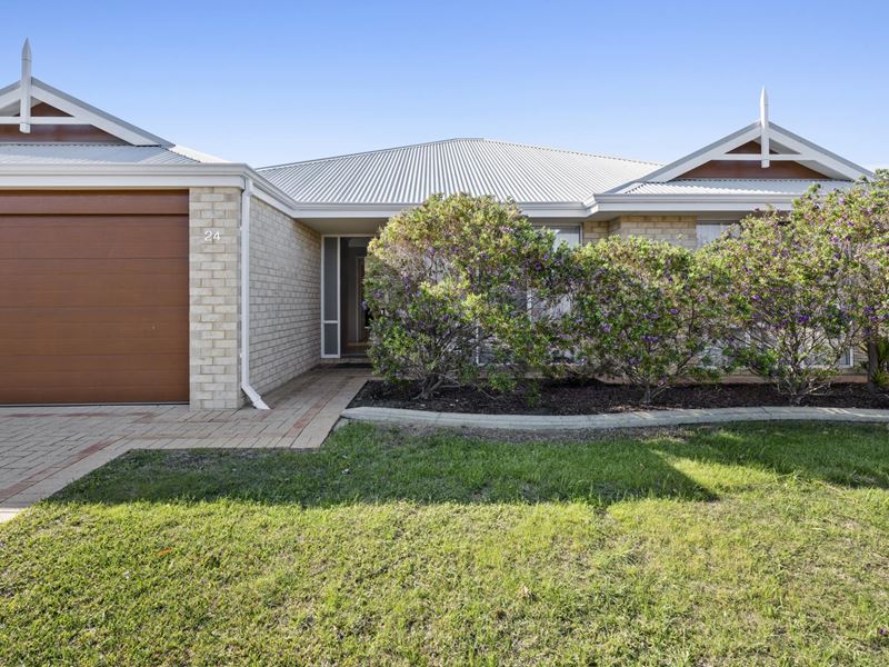 24 Lord Hobart Drive, Madora Bay WA 6210