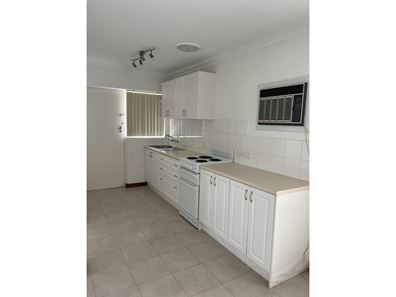 unit/1 8 Kensington, Dianella WA 6059