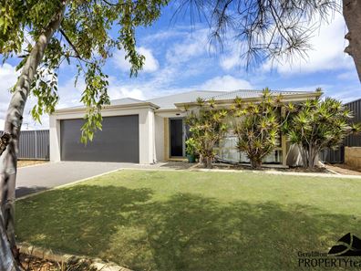 10 Stormking Loop, Wandina WA 6530