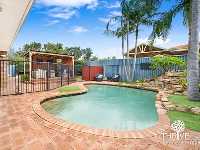 6 Crago Road, Leeming WA 6149