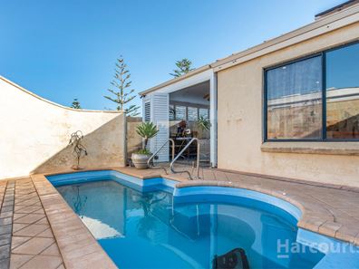 3 Reef View, Wannanup WA 6210