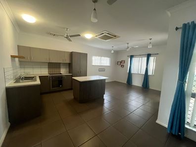 Unit 2/9 Silverbox Ave, Kununurra WA 6743