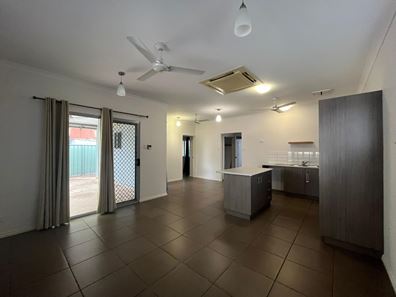 Unit 2/9 Silverbox Ave, Kununurra WA 6743