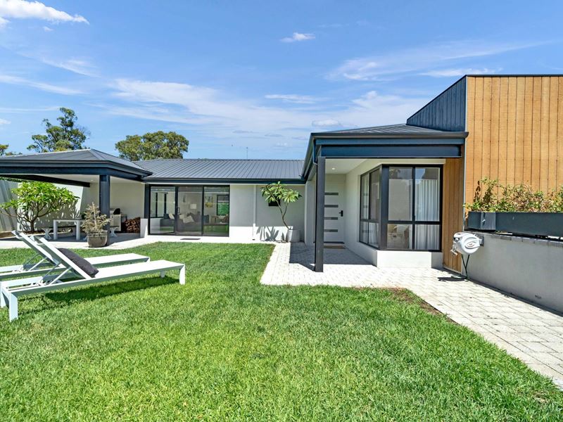 2 Dalmain Street, Kingsley WA 6026